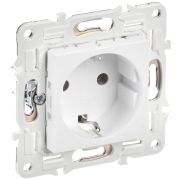 SKANDY Розетка с заземлением без защитных шторок 16А SK-R05W арктический белый IEK