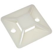 Площадка 30х30 самоклеющаяся под хомуты (100шт)